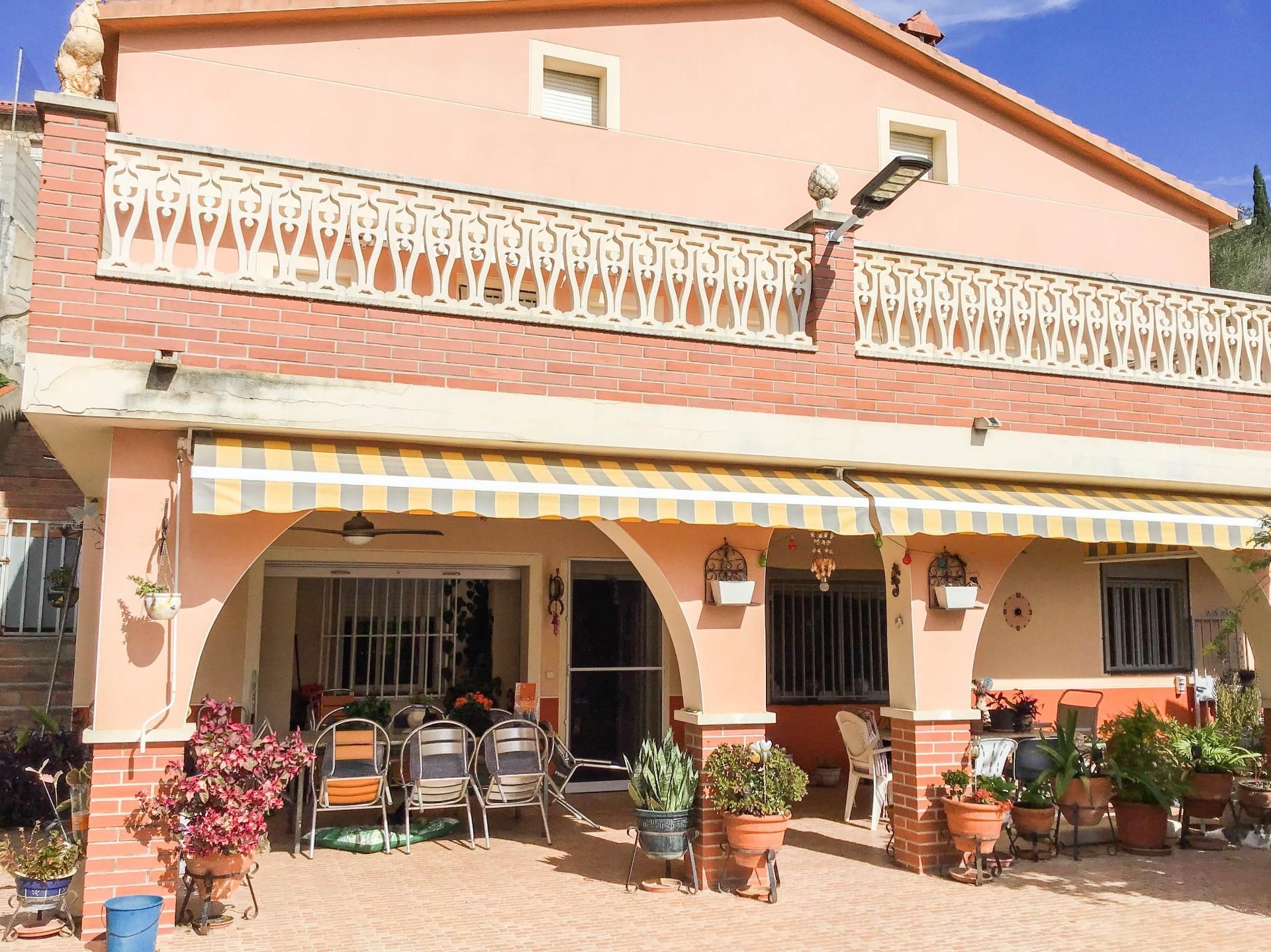 Terrassa de Casa o xalet en venda en Castellet i la Gornal amb Aire condicionat, Jardí privat i Terrassa