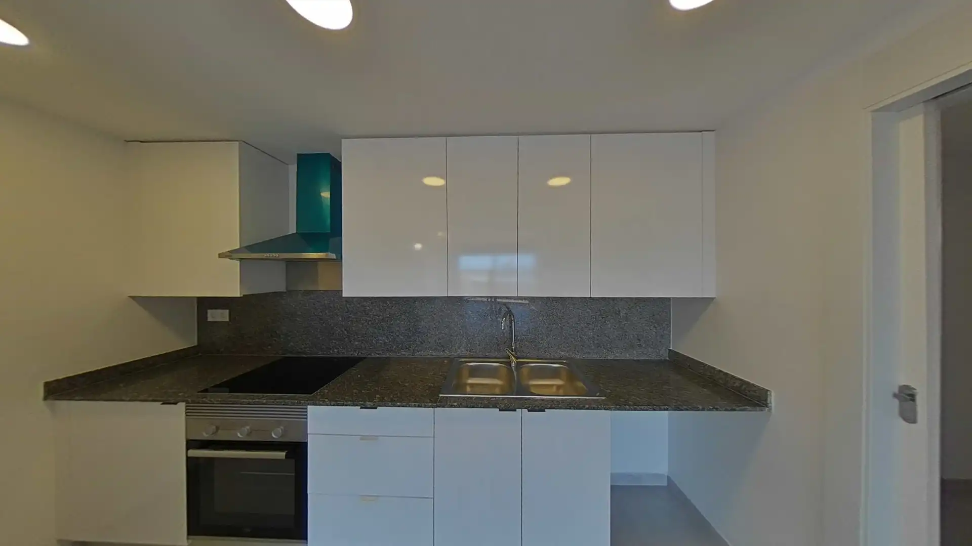 Cocina de Piso en venta en Badalona con Parquet