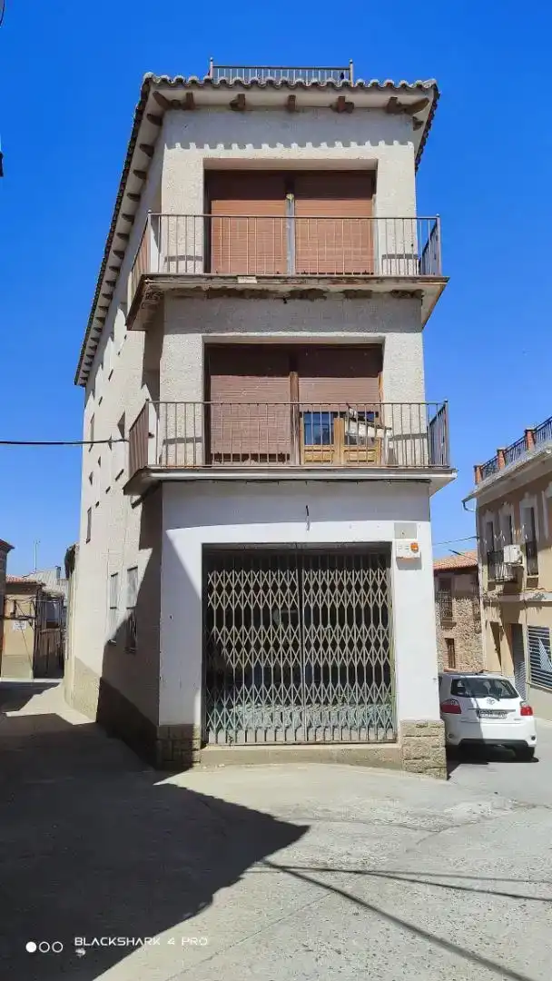 Exterior view of Houses for sale in Lagartera  with Air Conditioner, Parquet flooring and Storage room