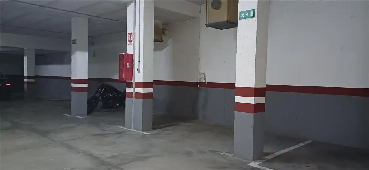 Aparcament de Garatge en venda en Burguillos