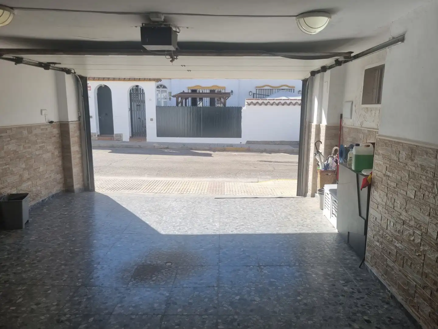 Casa adosada de alquiler en San Fernando con Aire acondicionado, Calefacción y Jardín privado