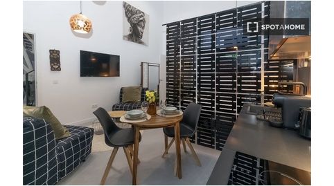 Foto 5 de Piso de alquiler en Sant Llorenç - Zona Alfahuir, Valencia Capital
