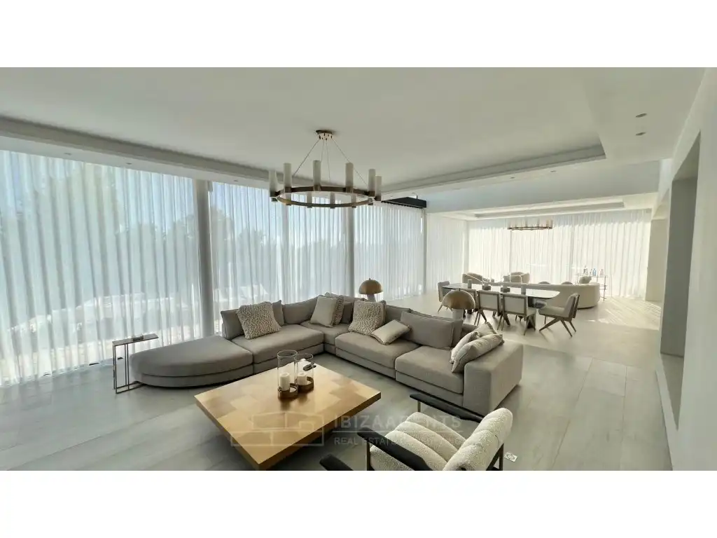 Sala de estar de Casa o chalet en venta en Santa Eulària des Riu con Calefacción, Amueblado y Balcón
