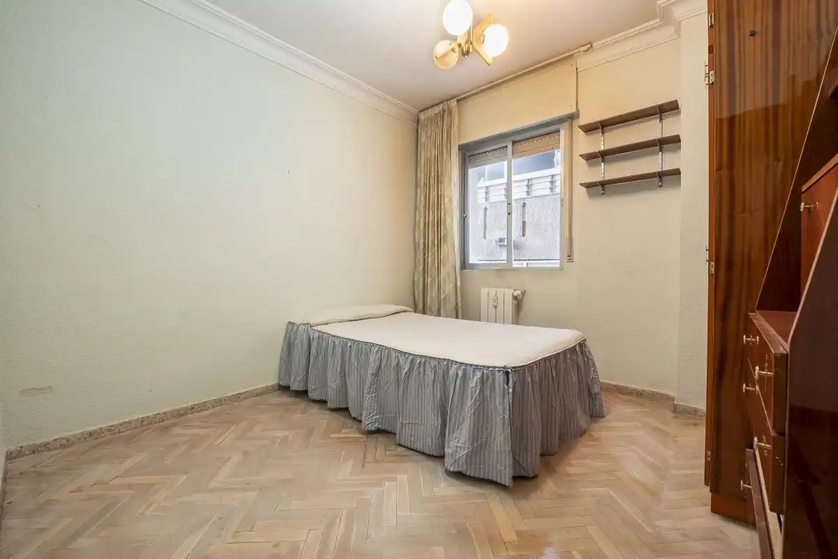 Habitación de Piso en venta en Madrid con Calefacción, Jardín privado y Terraza