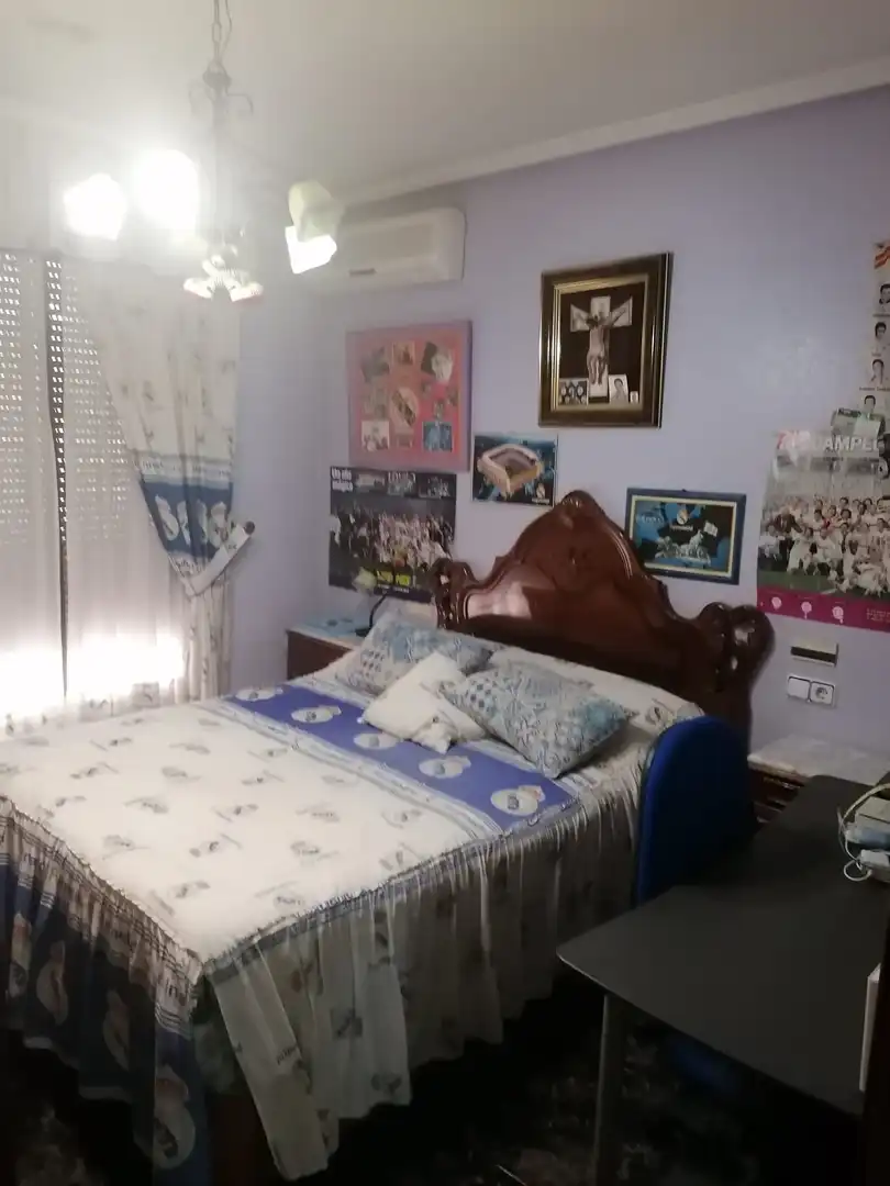 Schlafzimmer von Einfamilien-Reihenhaus zum Verkauf in Martos mit Klimaanlage, Heizung und Terrasse