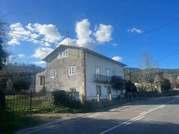 Casa con jardín en venta en Lugar Loureza