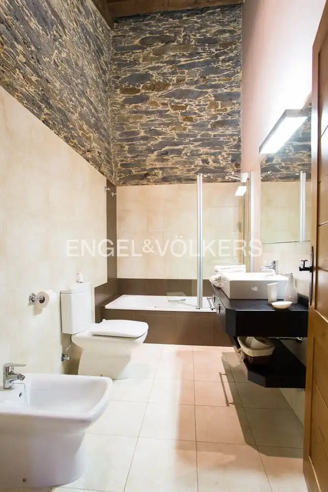 Bany de Casa o xalet en venda en Valdés - Luarca amb Calefacció, Jardí privat i Terrassa