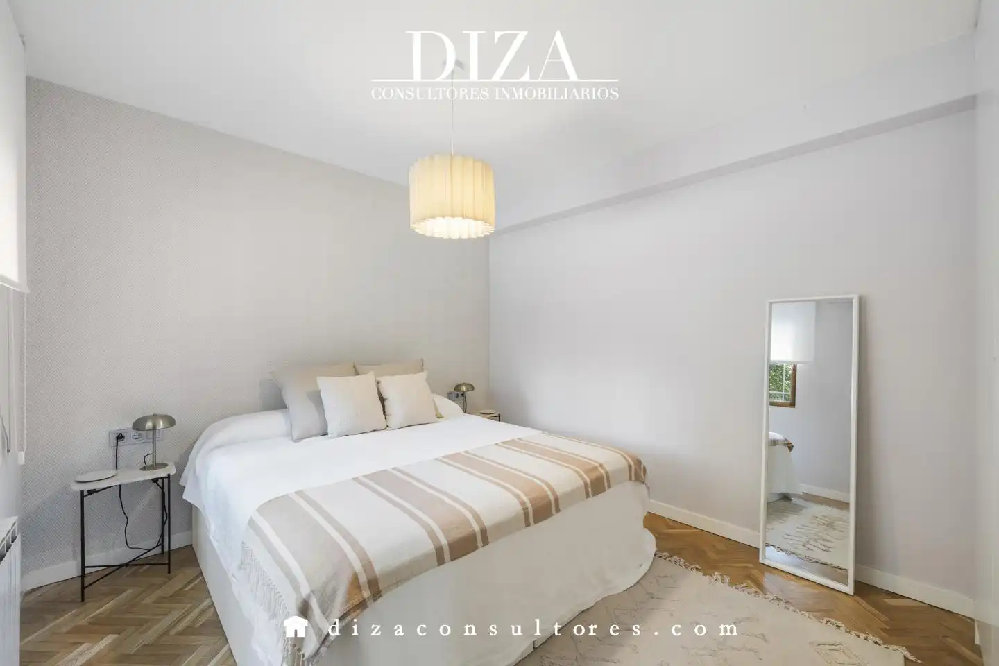 Bedroom of Houses for sale in Madrid  with Air Conditioner, Heating and Terrace