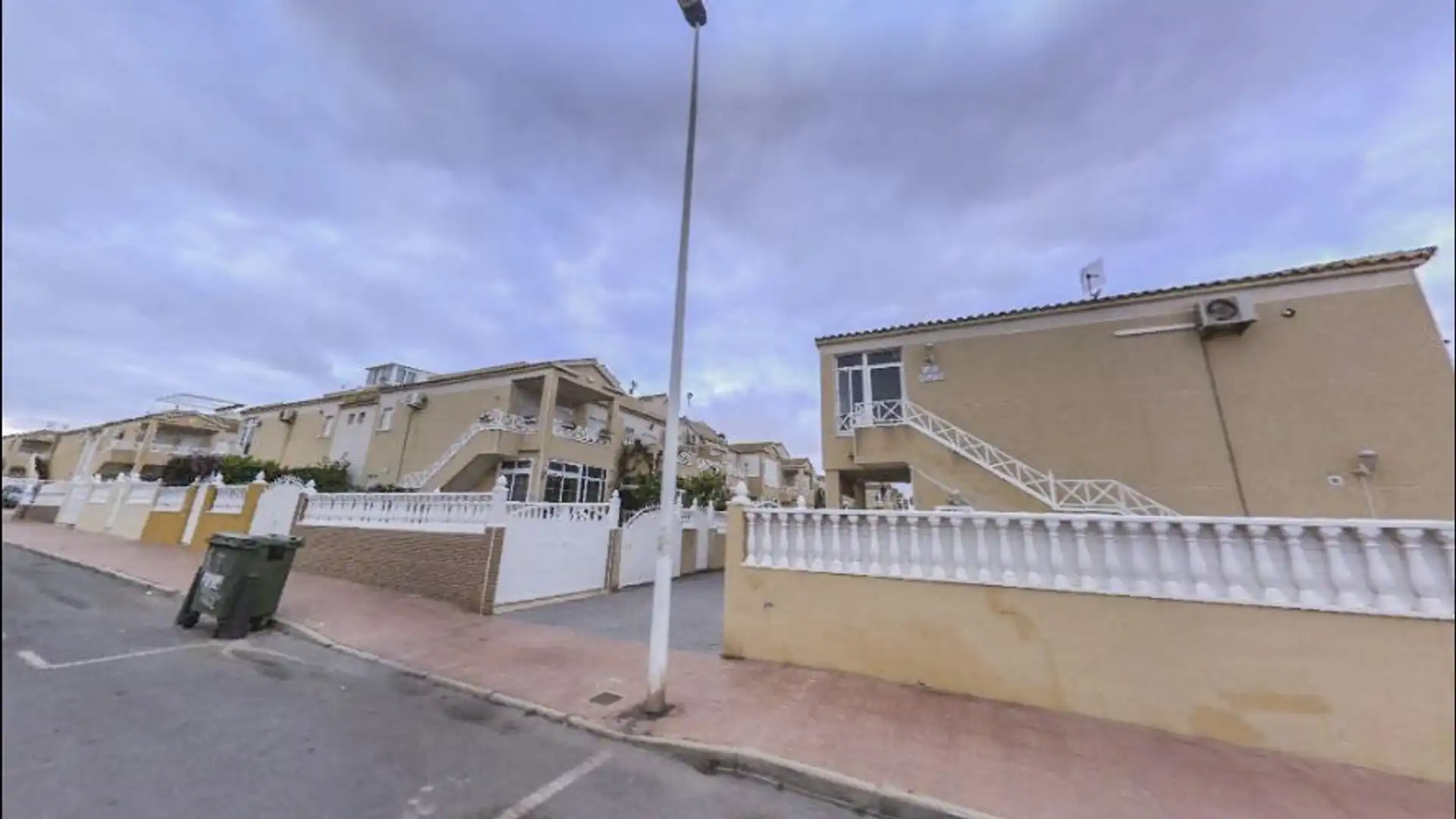 Casa adosada en venta en C/ Ramón Imbernon Verdu, Parque Acuático - Sector 25