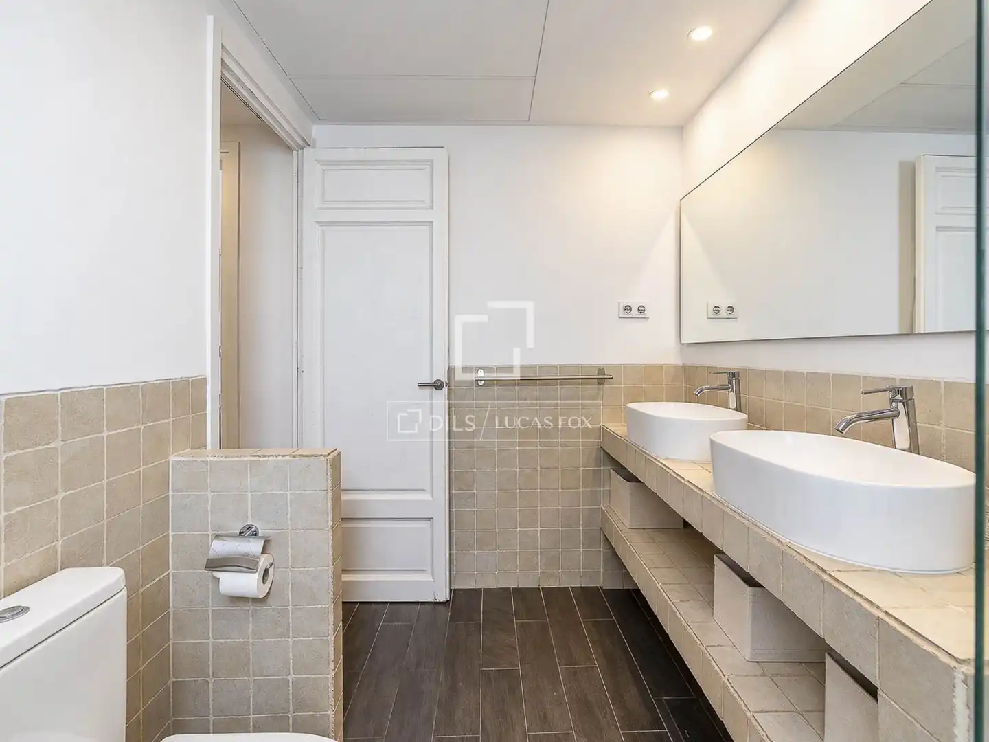 Bathroom of Attic for sale in Barcelona  with Air Conditioner, Heating and Terrace