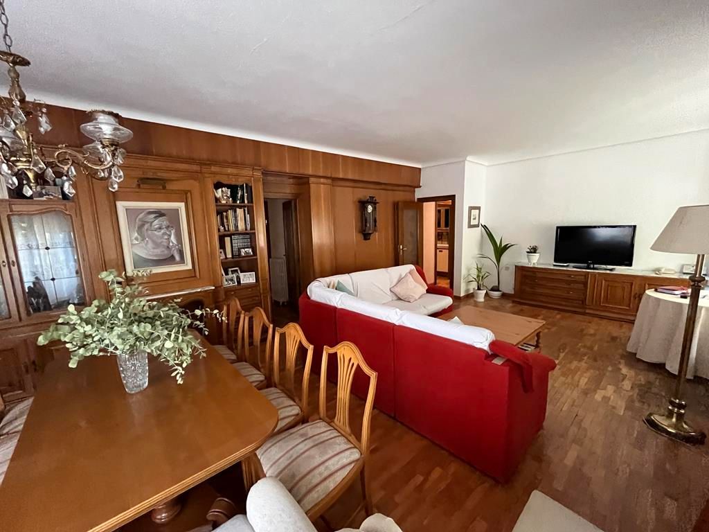 Living room of Flat for sale in  Albacete Capital  with Air Conditioner, Heating and Parquet flooring