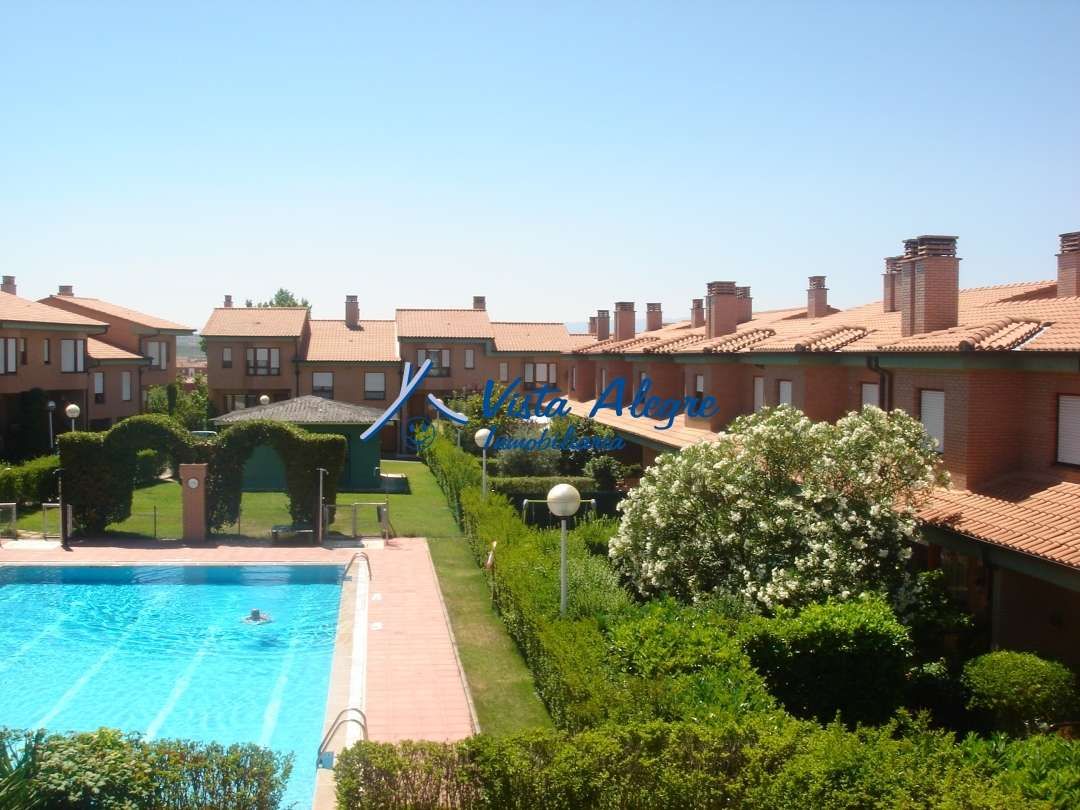 Swimming pool of House or chalet for sale in Haro  with Heating, Private garden and Terrace
