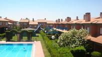 Swimming pool of House or chalet for sale in Haro  with Heating, Private garden and Terrace