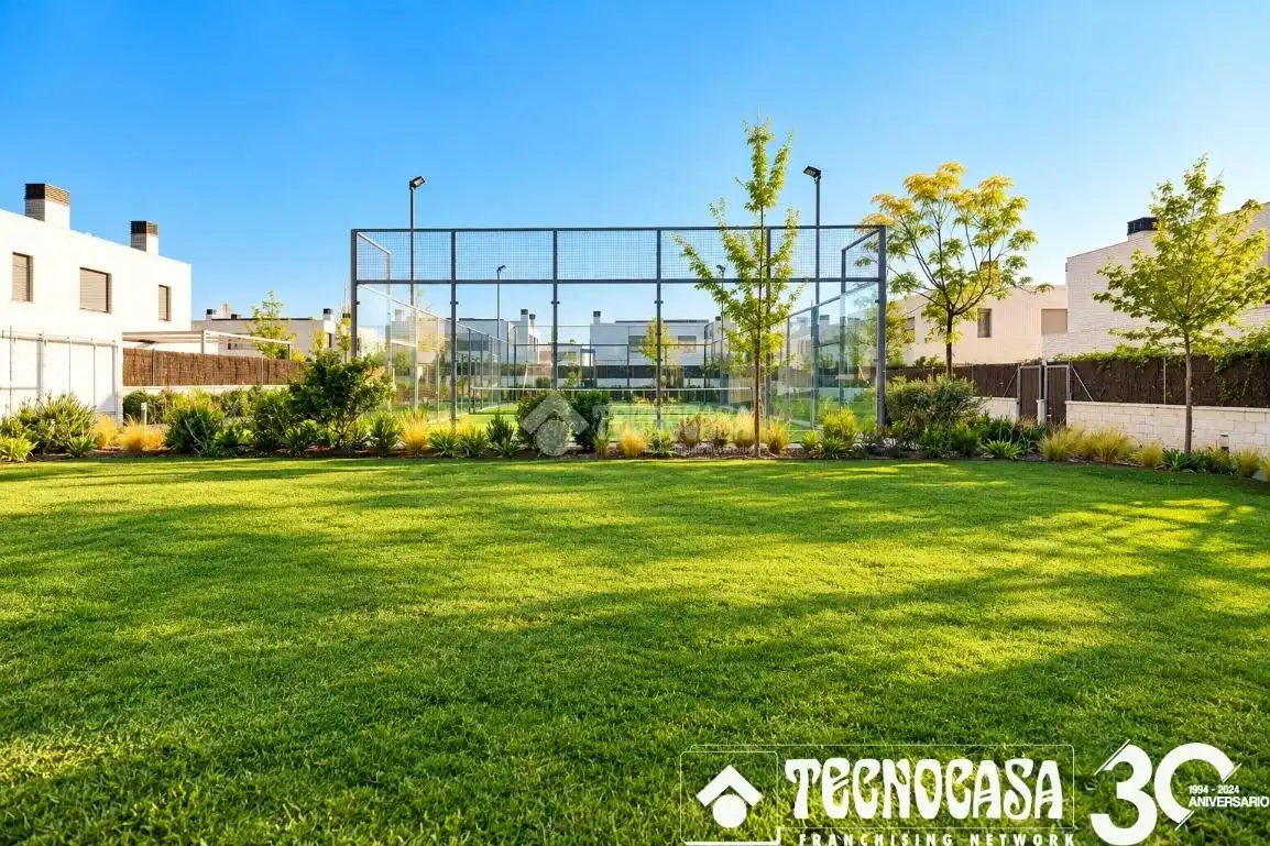 Casa pareada con piscina en venta en El Bosque, imagen 29
