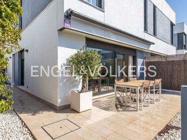 Maison mitoyenne avec piscine à vendre à Nuevo Bulevar