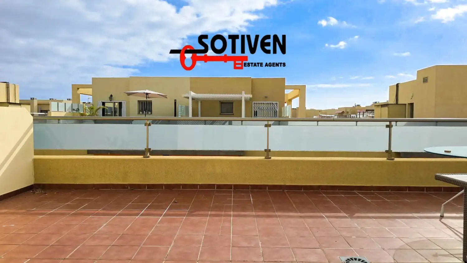 Vista exterior de Ático en venta en Guía de Isora con Aire acondicionado, Terraza y Trastero