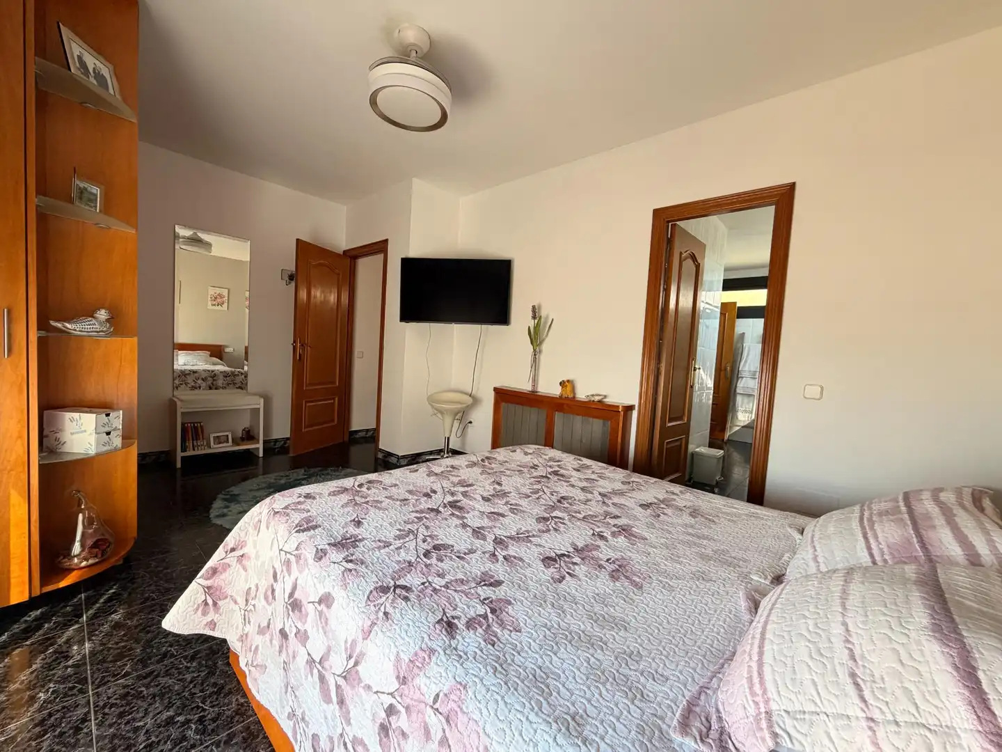 Dormitori de Casa o xalet en venda en Mataró amb Calefacció, Terrassa i Traster