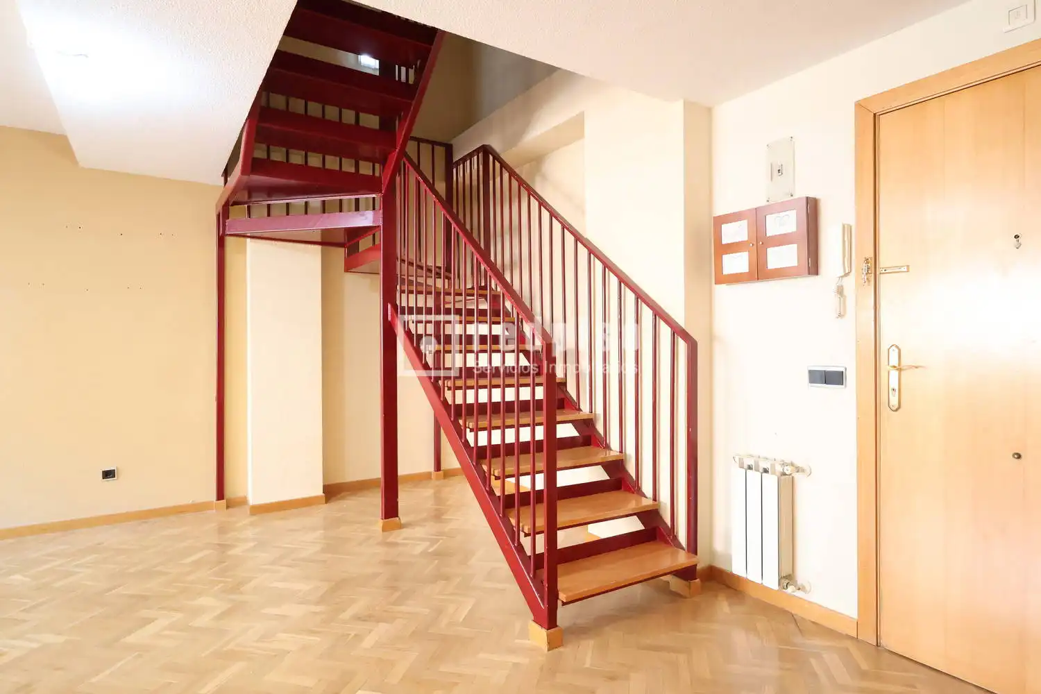 Duplexes for sale in Madrid  with Air Conditioner, Heating and Private garden