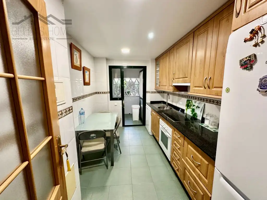 Cocina de Piso en venta en Estepona con Aire acondicionado, Terraza y Piscina