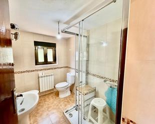 Bathroom of House or chalet for sale in Fuente Encalada  with Heating, Private garden and Storage room