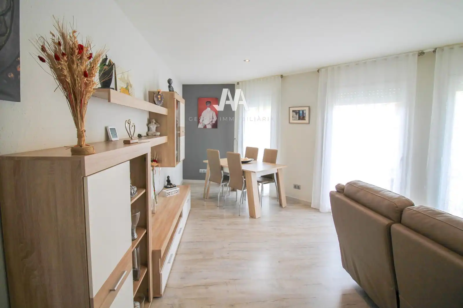 Sala de estar de Piso en venta en Igualada con Aire acondicionado, Calefacción y Parquet