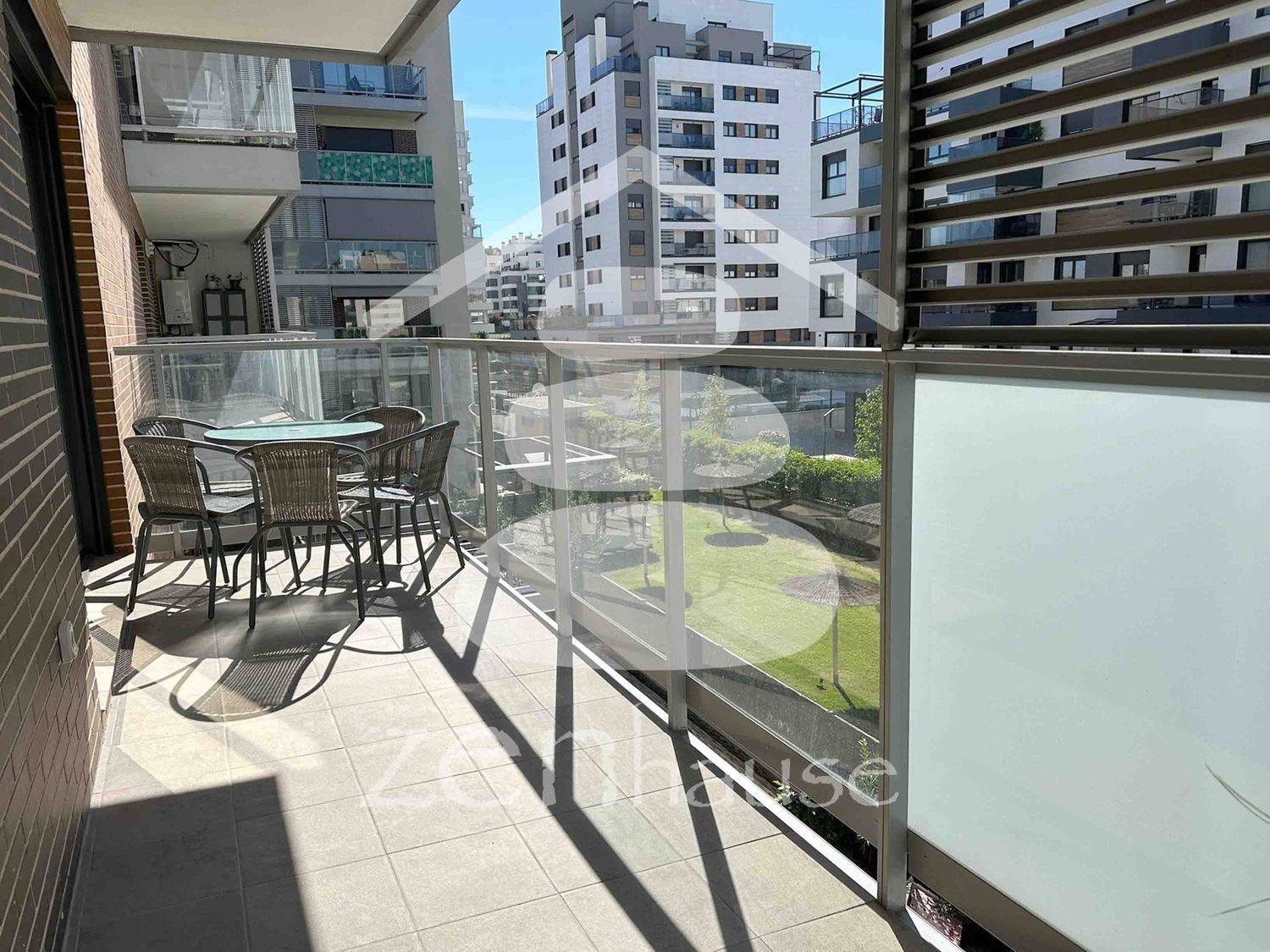 Terraza de Piso en venta en  Madrid Capital con Aire acondicionado, Jardín privado y Terraza