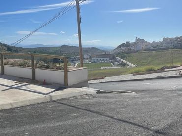 Terrenys i solars en venda a Alozaina