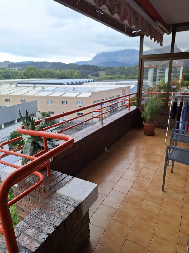 Terraza de Piso en venta en Abadiño  con Calefacción, Trastero y Balcón