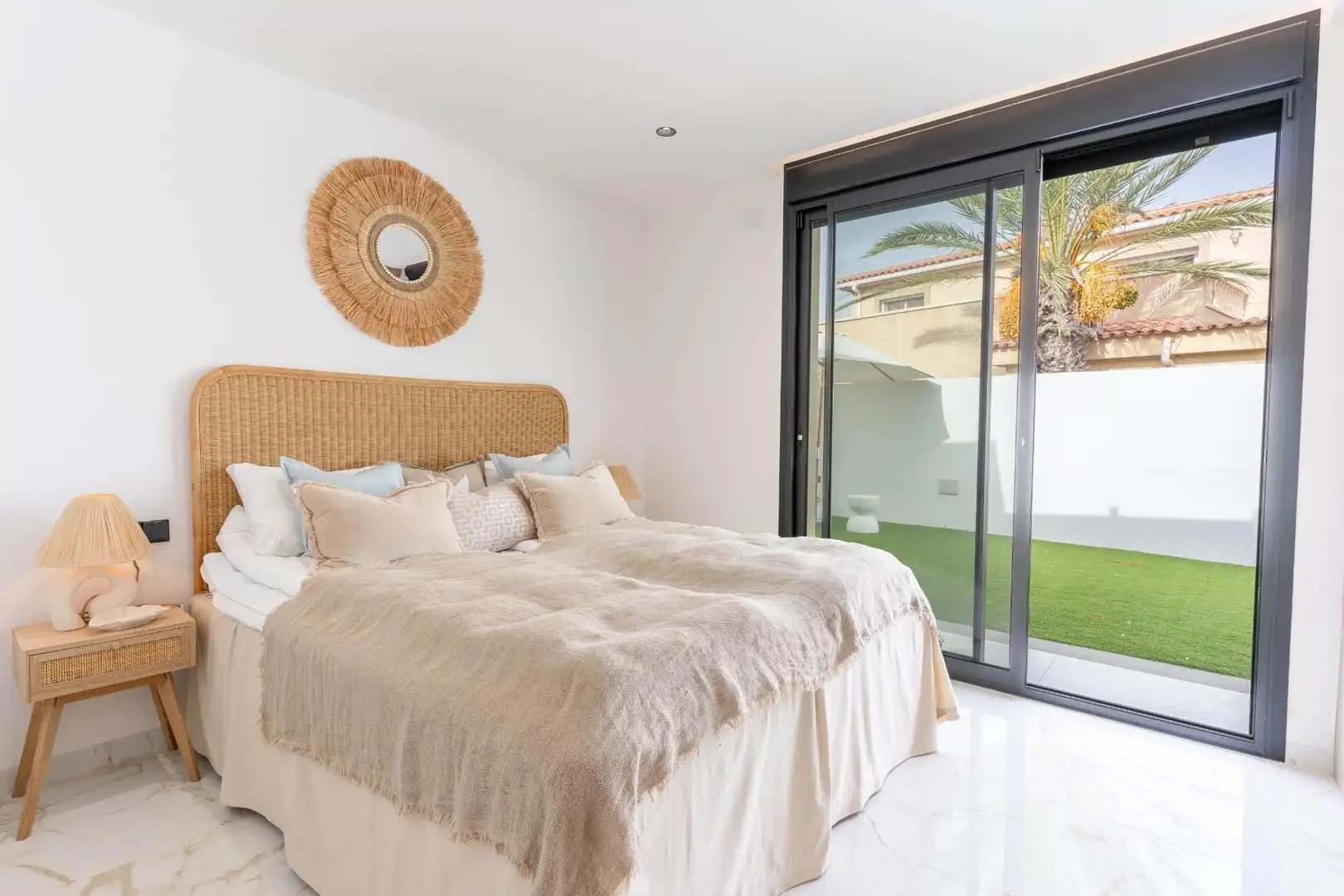 Dormitori de Casa o xalet en venda en Torrevieja amb Aire condicionat, Calefacció i Jardí privat