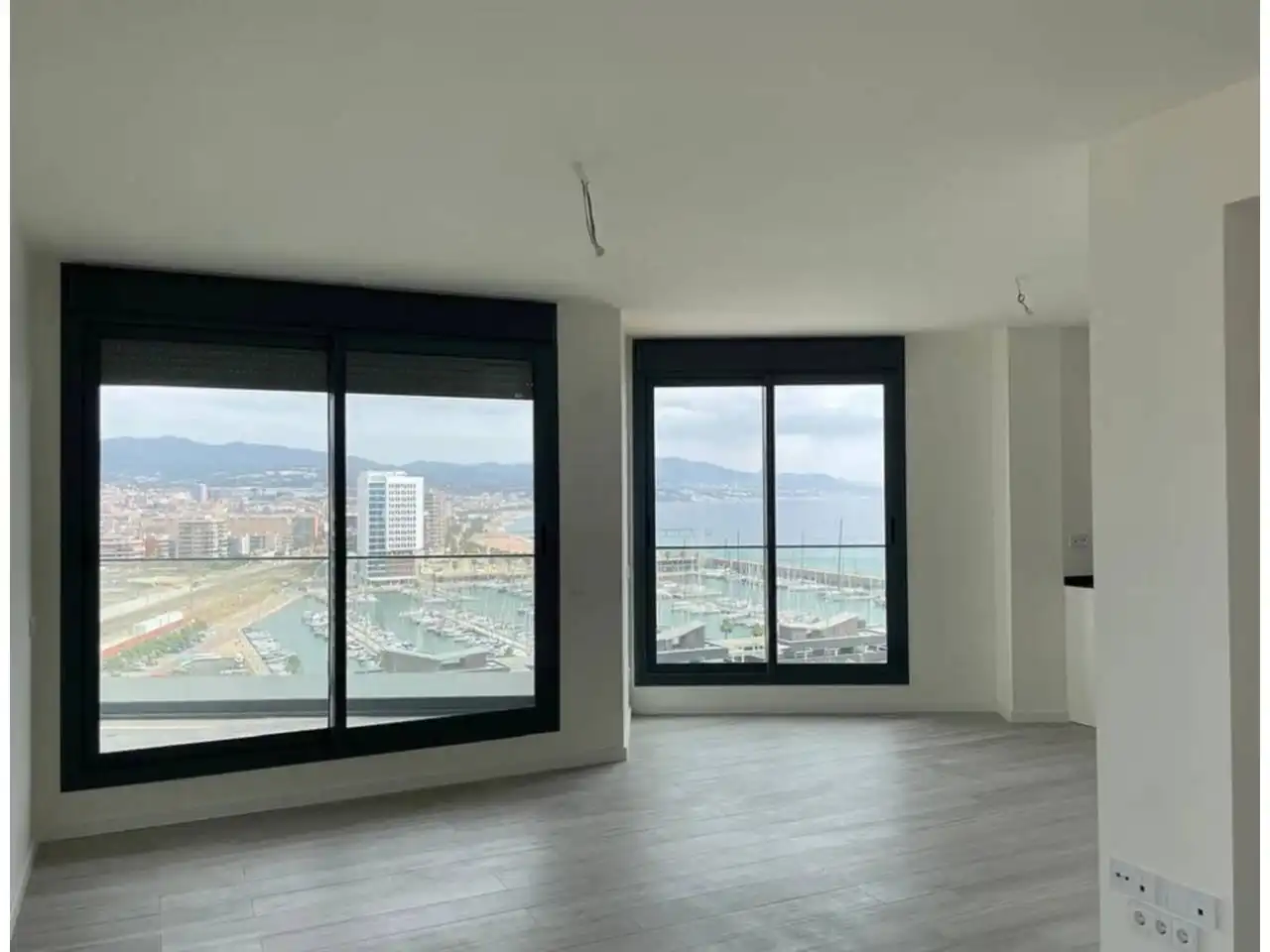 Sala de estar de Dúplex en venta en Badalona con Terraza, Trastero y Balcón
