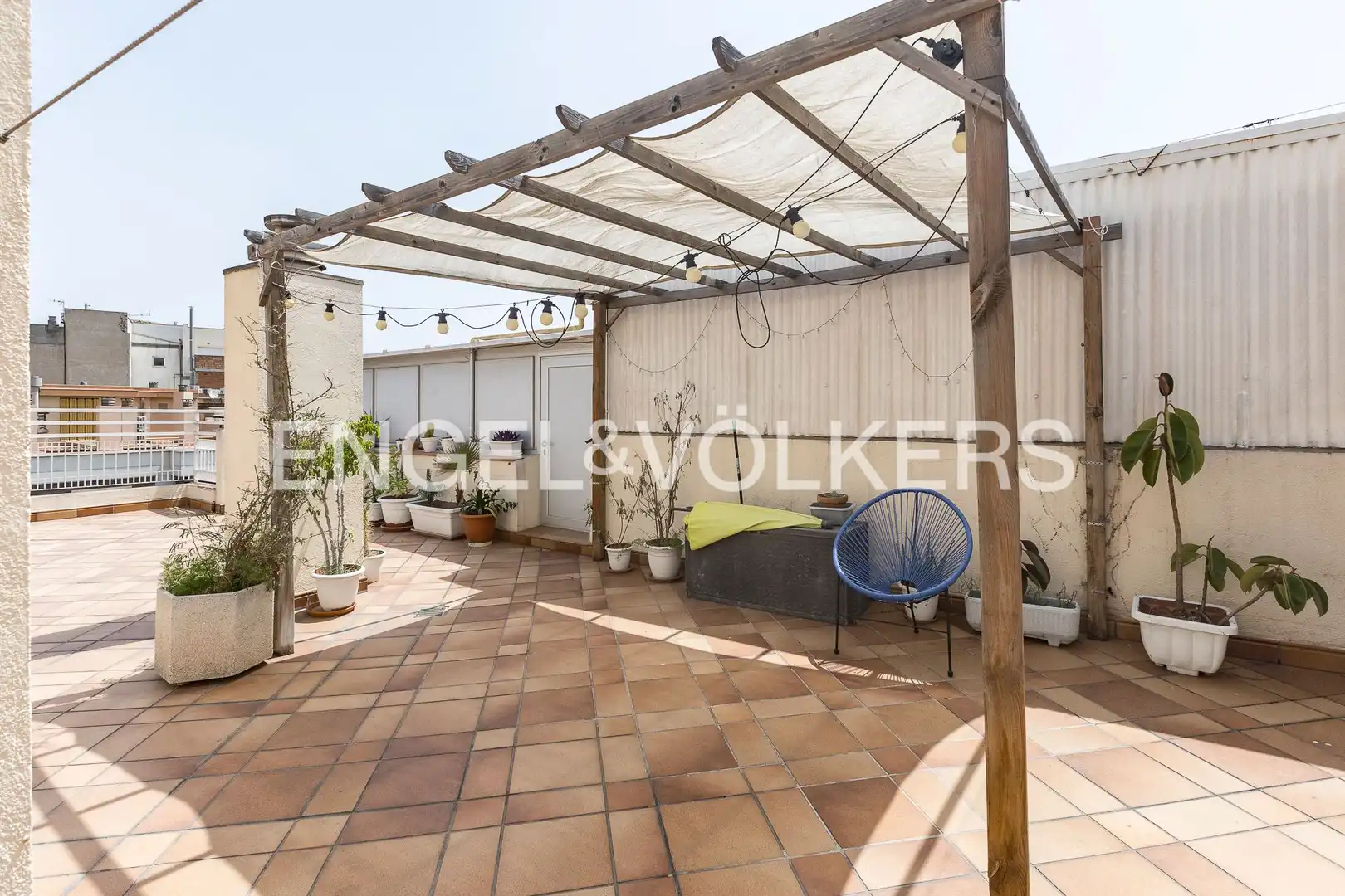 Terrasse von Dachboden zur Miete in Barcelona mit Klimaanlage, Heizung und Parkett