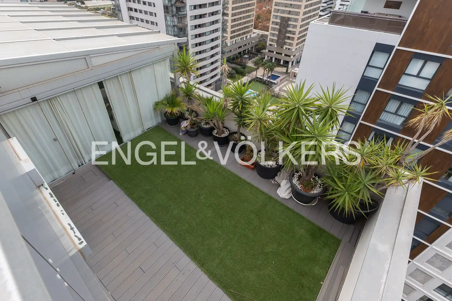 Terrassa de Dúplex en venda en Valencia amb Aire condicionat, Calefacció i Jardí privat