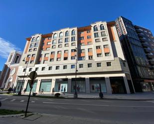 Vista exterior de Apartament en venda en Ponferrada amb Calefacció i Traster