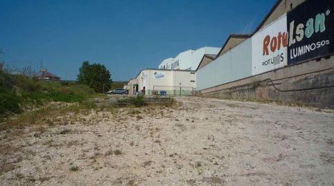 Foto 4 von Fabrikhallen zur Miete in Poligono Elegarcu, 11, Cacicedo, Camargo
