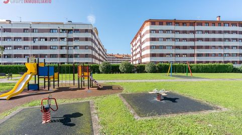 Foto 3 de Piso en venta en Calle Francisco Tomás y Valiente, Alisal - San Román, Santander