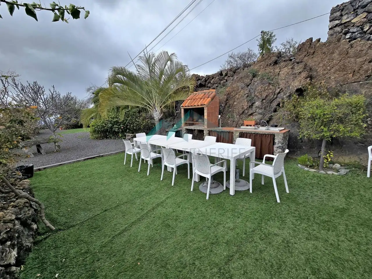 Terrassa de Finca rústica en venda en Guía de Isora amb Jardí privat i Moblat