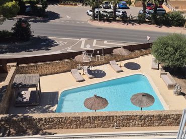 Àtic amb piscina de lloguer a de cala tarida