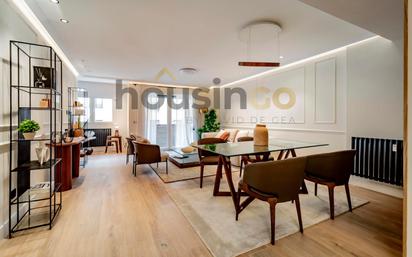 Living room of Flat for sale in  Madrid Capital  with Air Conditioner, Heating and Terrace