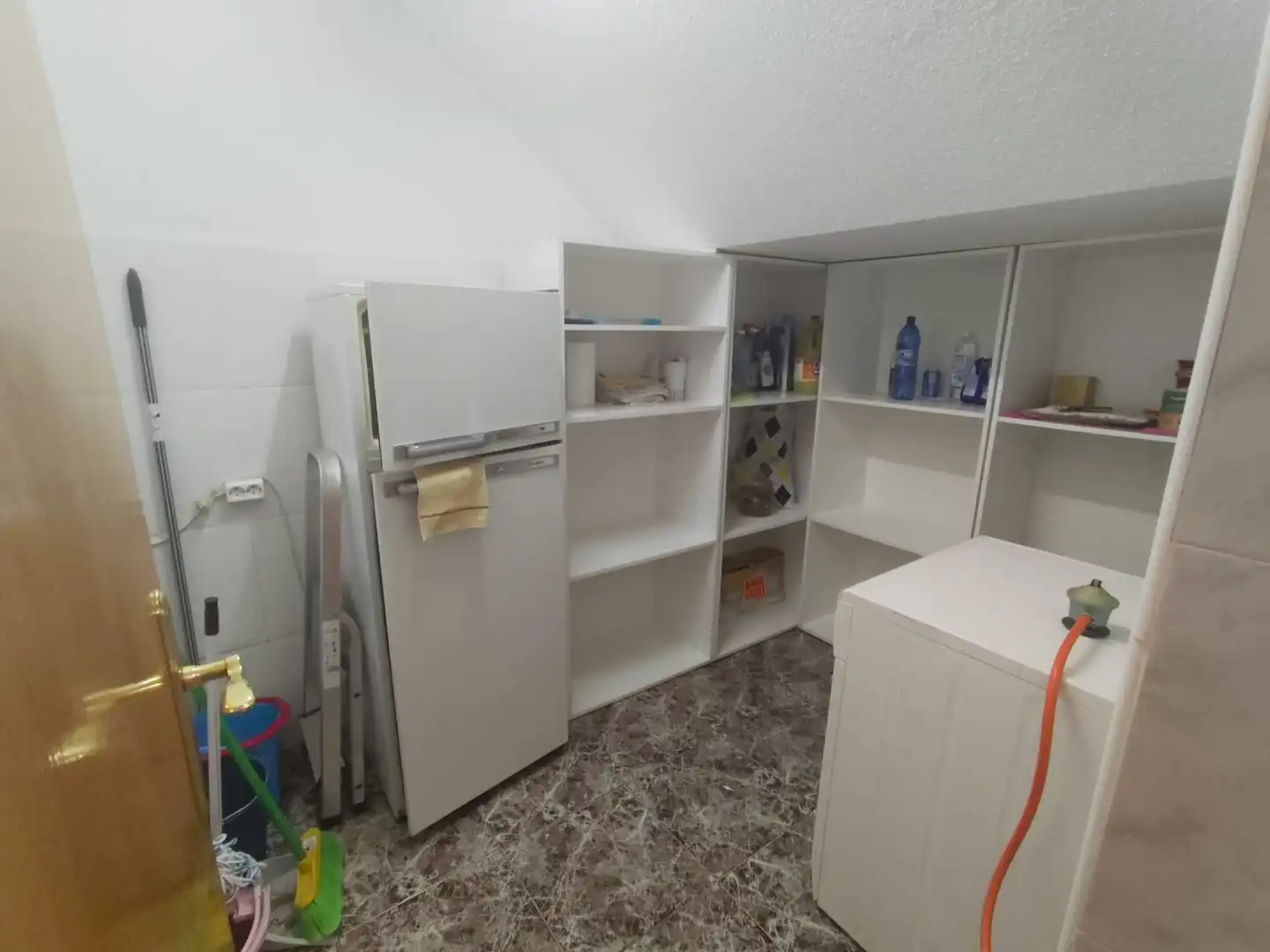 Cuina de Casa adosada en venda en Guadix amb Moblat