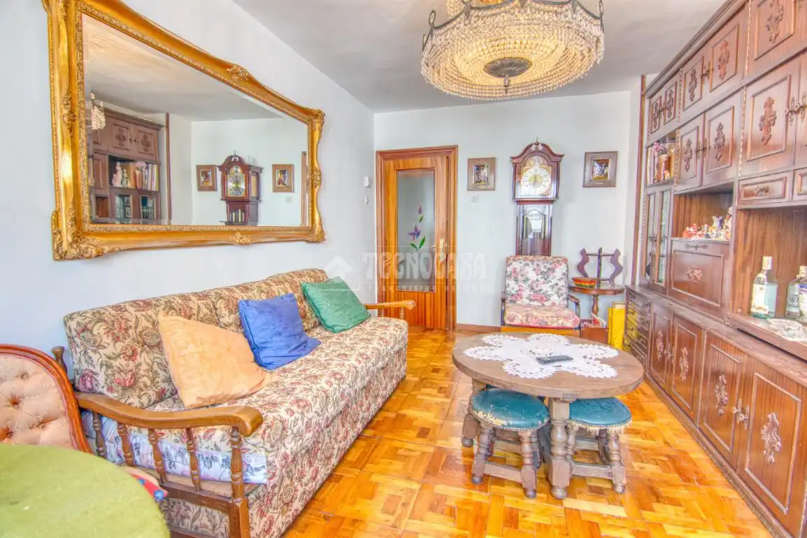 Piso en venta en Cuatro Caminos