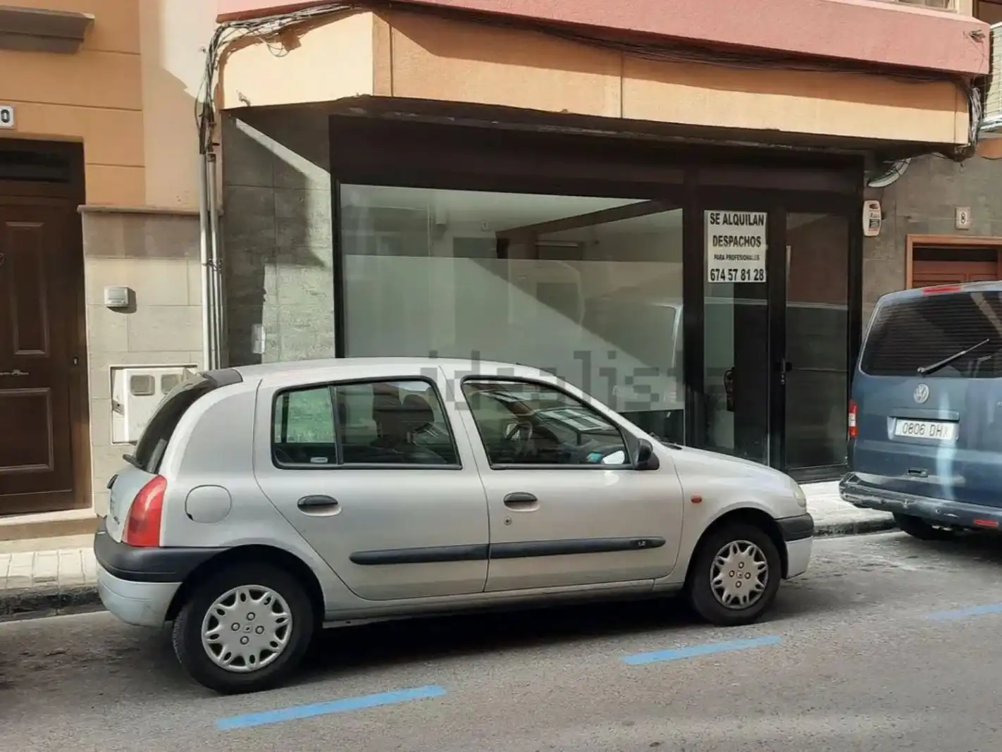 Aparcament de Oficina de lloguer en Telde amb Aire condicionat, Moblat i Internet