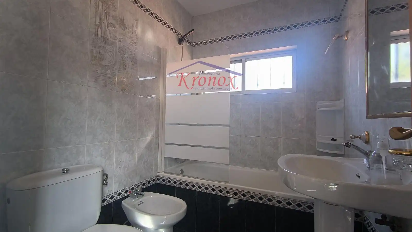 Bathroom of Detached homes for sale in Madrid  with Air Conditioner, Heating and Terrace