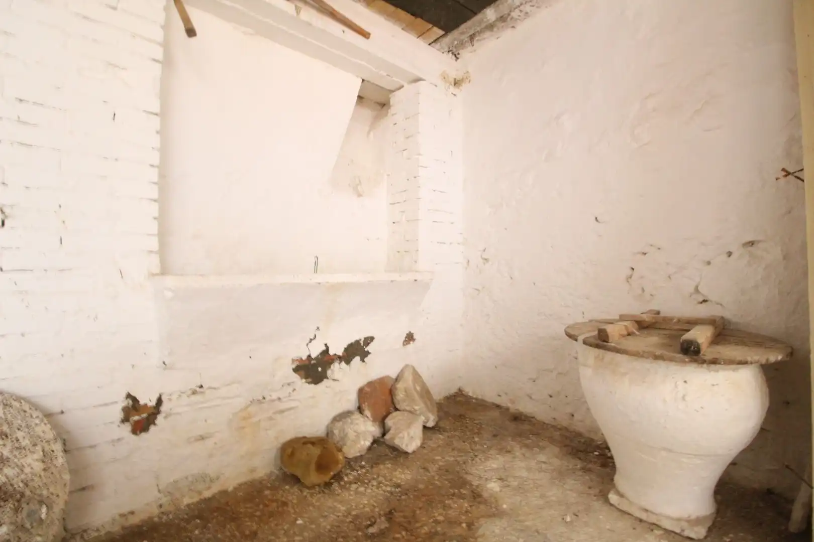 Bathroom of Country homes for sale in Alozaina  with Terrace