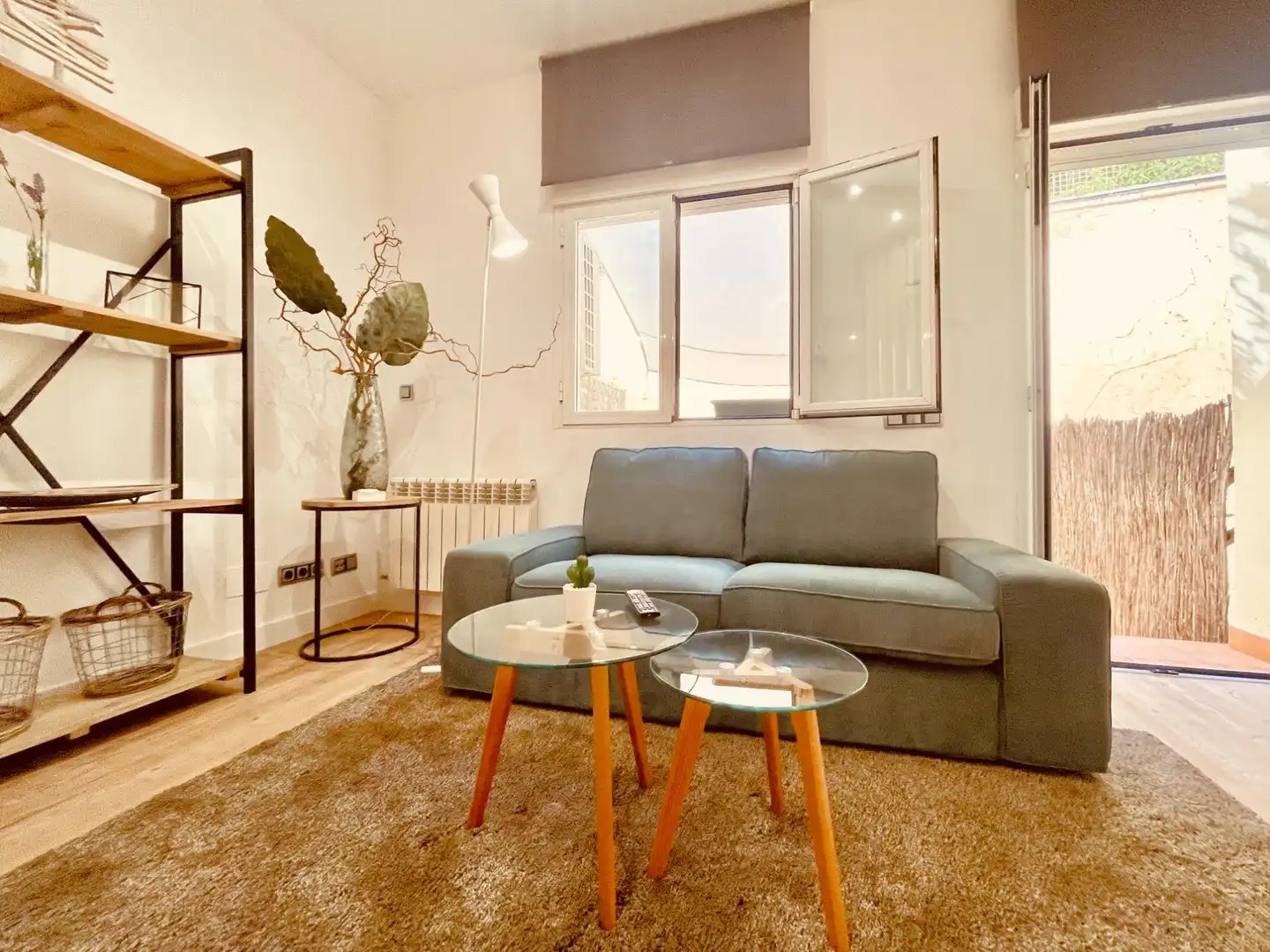 Sala de estar de Apartamento de alquiler en Madrid con Aire acondicionado, Calefacción y Terraza