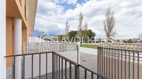 Adosado reformado de tres plantas con sótano, terraza y piscina comunitaria, immagine 3