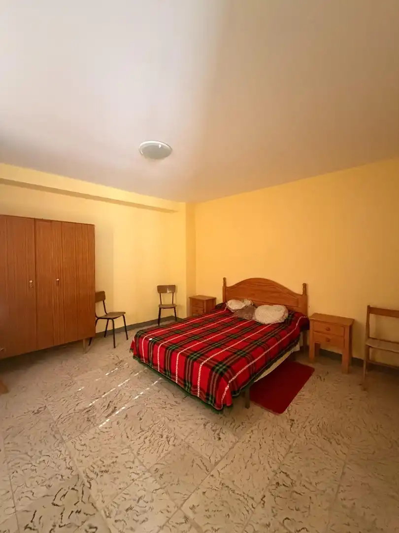 Casa con terraza en venta en Tivissa, imagen 5
