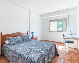 Dormitori de Apartament per a compartir en  Valencia Capital