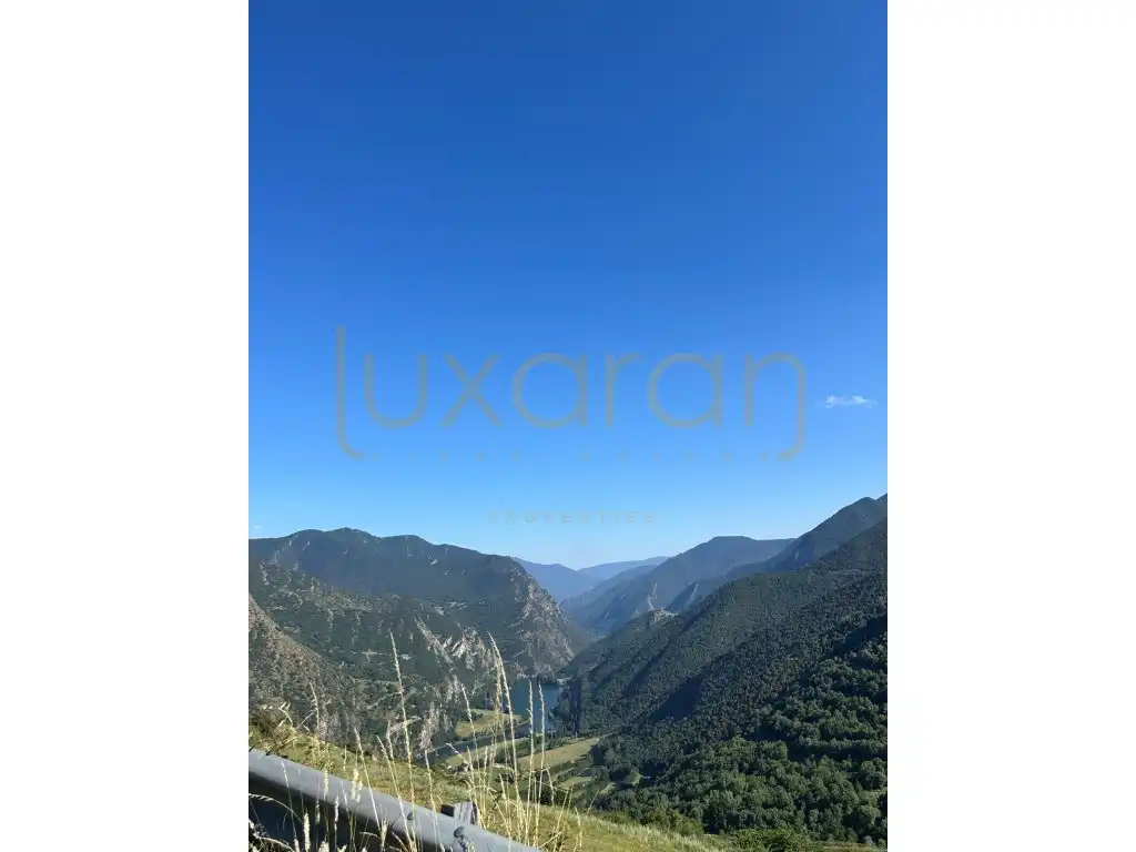 Vista exterior de Casa o xalet en venda en La Guingueta d'Àneu