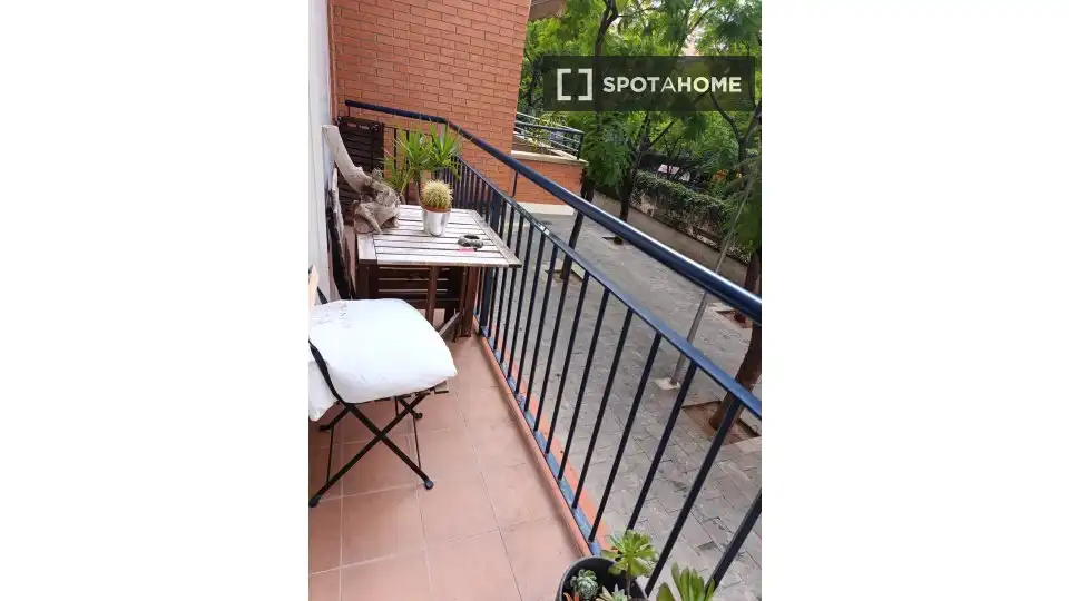 Terrassa de Pis per a compartir en Barcelona amb Aire condicionat, Calefacció i Terrassa
