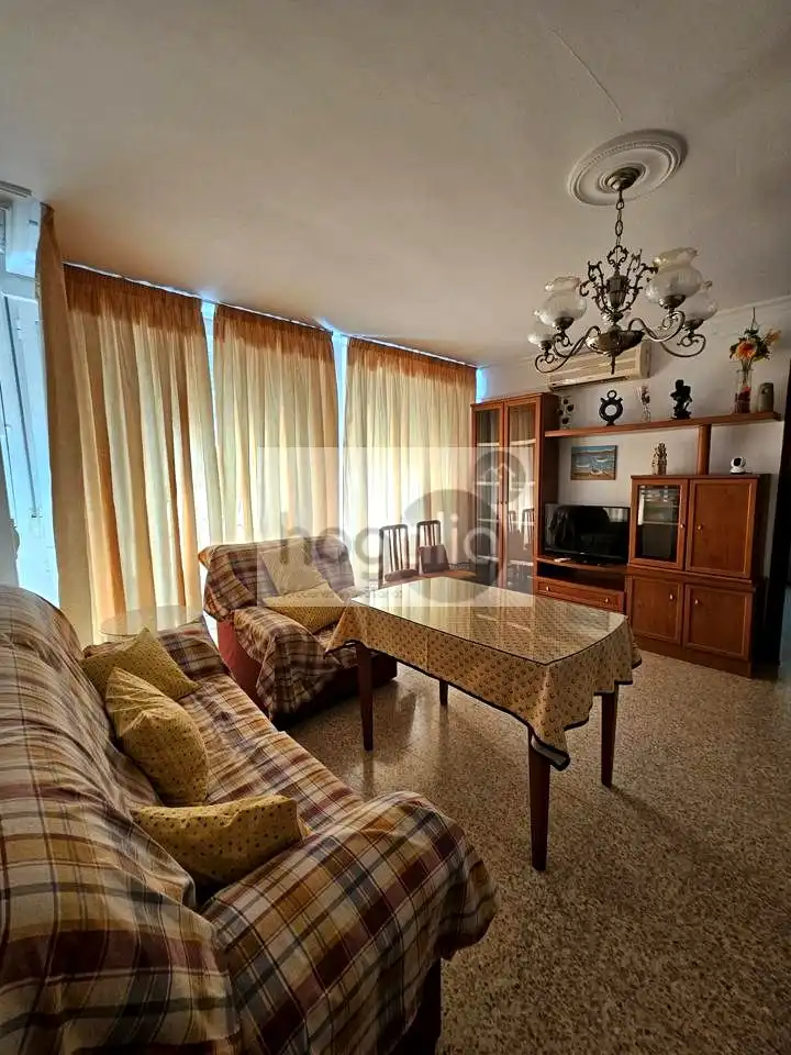 Sala de estar de Piso de alquiler en Sevilla con Aire acondicionado y Amueblado